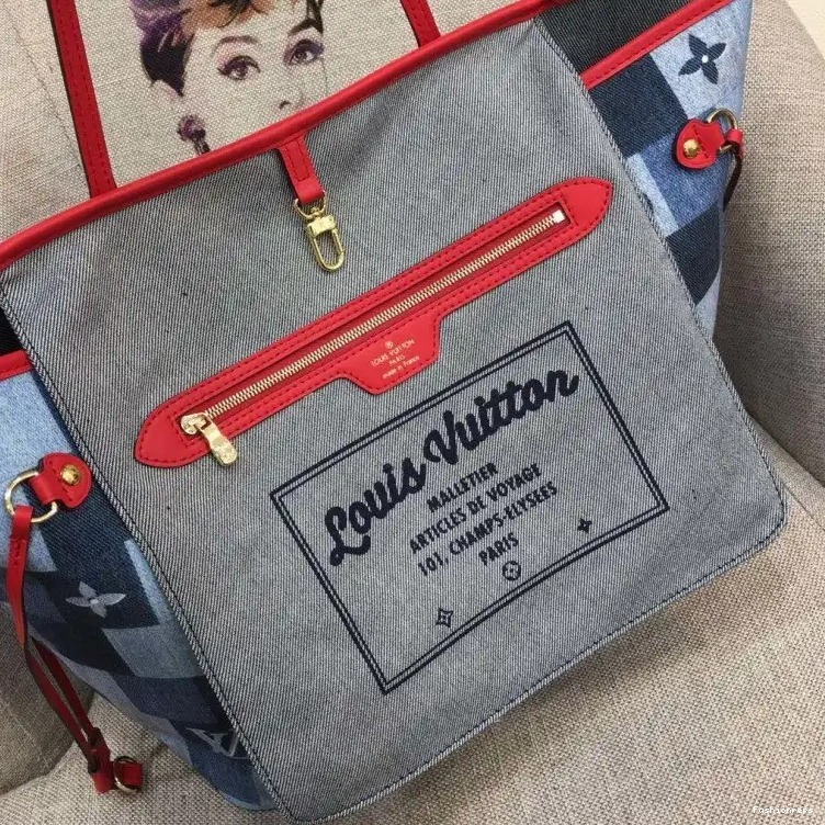 Fashionrepsfam ru Bags 20B570049 LV 0805